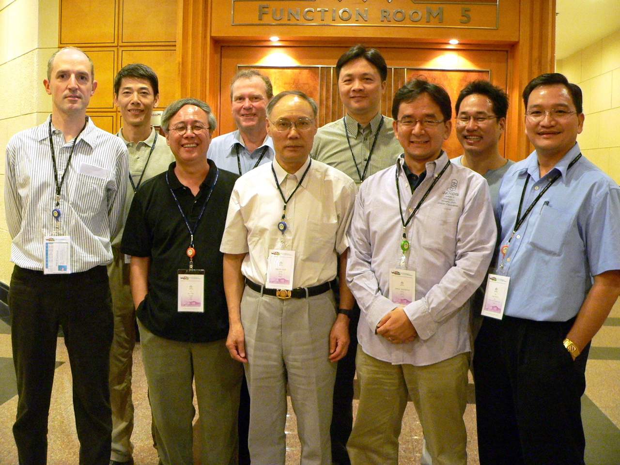 Kuo-Wei Wu (third from left) with his EC Member colleagues at APNIC 20. Kuo-Wei was a founding APNIC EC Member. 