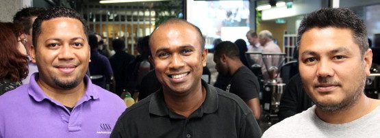 APNIC staff and PaCSON attendees catch up at last week's social event.
